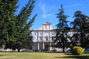 Las ayudas abarcan los masters impartidos en los campus de Pamplona (foto), San Sebastián y Madrid