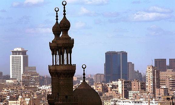 IE da un salto hacia Egipto para impartir un MBA