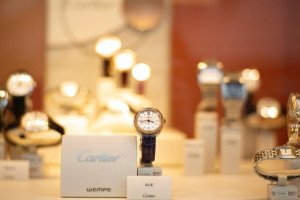 assorted-cartier-analog-watches-on-display-2088326