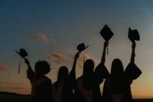 becas de IEP en Ecuador avaladas por la Senescyt