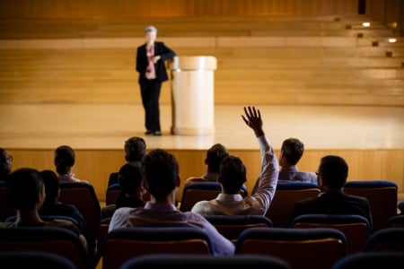 UNADE y UMU organizan un evento para fomentar la investigación docente
